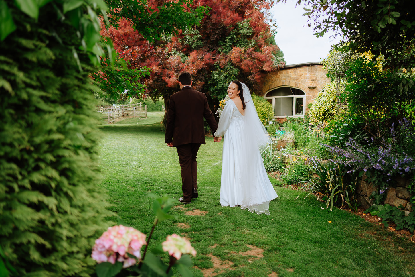 BANBURY WEDDING PHOTOGRAPHY OXFORDSHIRE 011 BANBURY WEDDING PHOTOGRAPHY OXFORDSHIRE 011